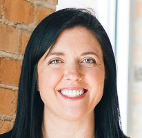 Sophie Hartwell, responsable du support client, portrait de l'équipe de service